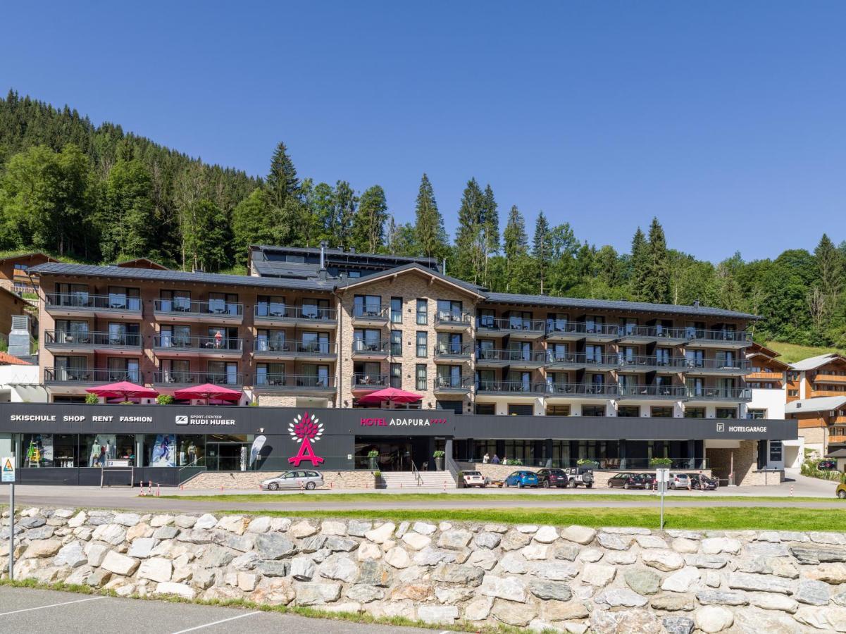 Hotel Adapura วาไกรน์ ภายนอก รูปภาพ